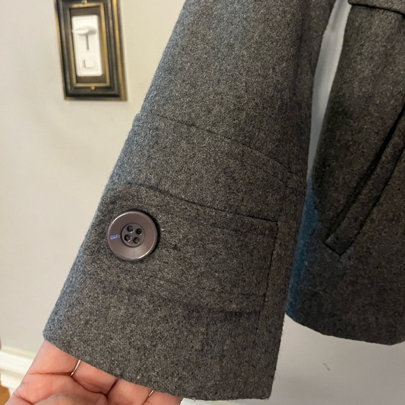 Romy Coat with hood. Gray. Size Medium. - Picture 4 of 6